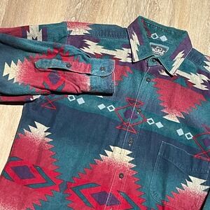 Woolrich Men's Southwestern Print Cotton Button Up Shirt Size‎ M EUC Made in USA